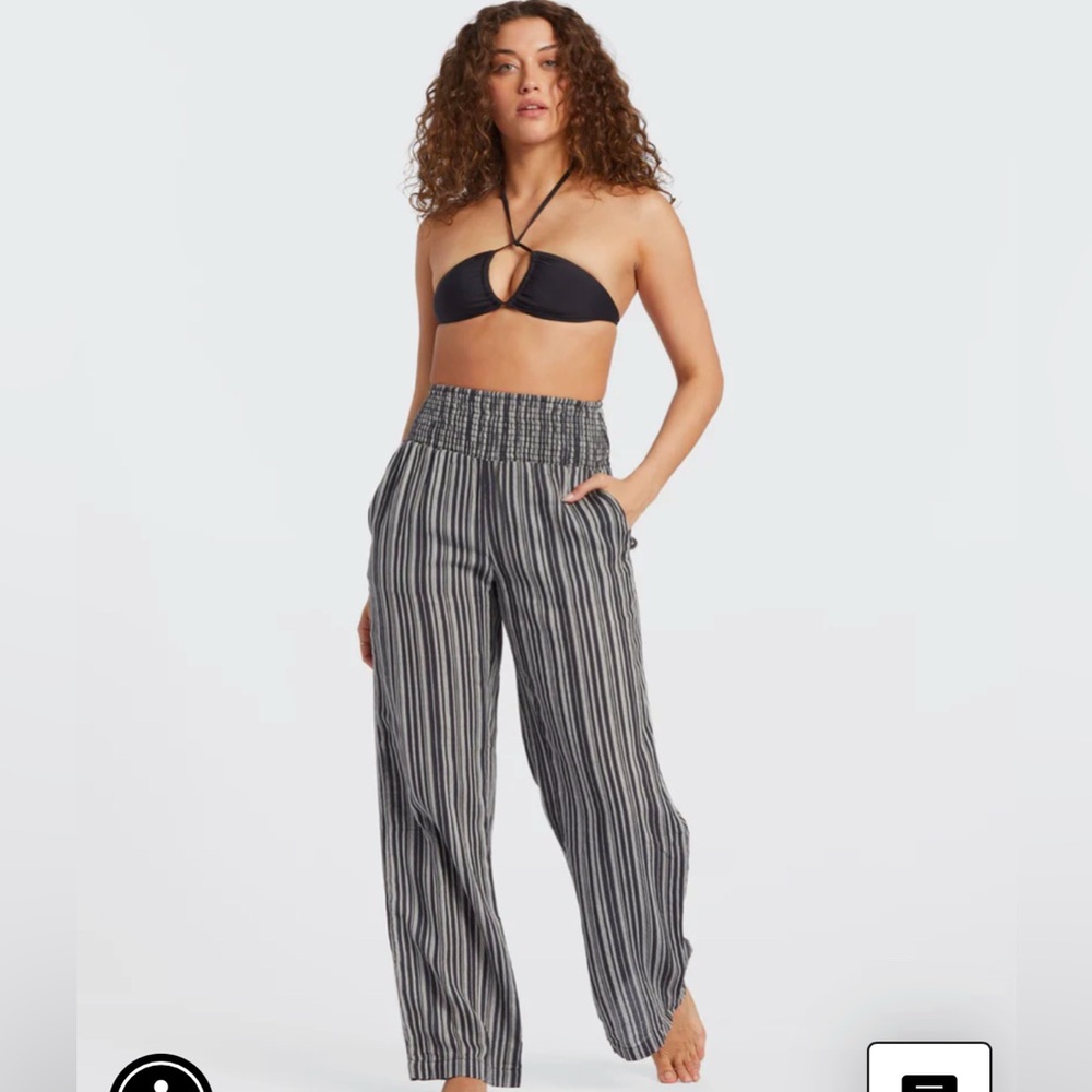 Woman’s Billabong Beach Pant